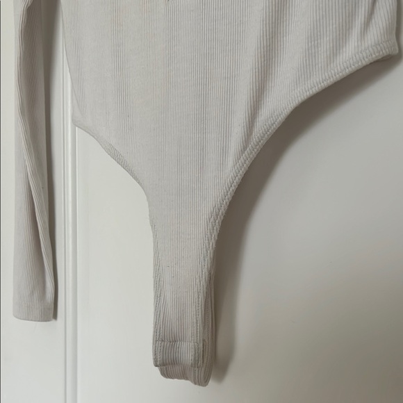 Clyque Bodysuit - Picture 4 of 5